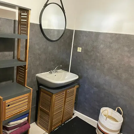 Belle Maison De Montagne Proche Ajaccio 度假居 *